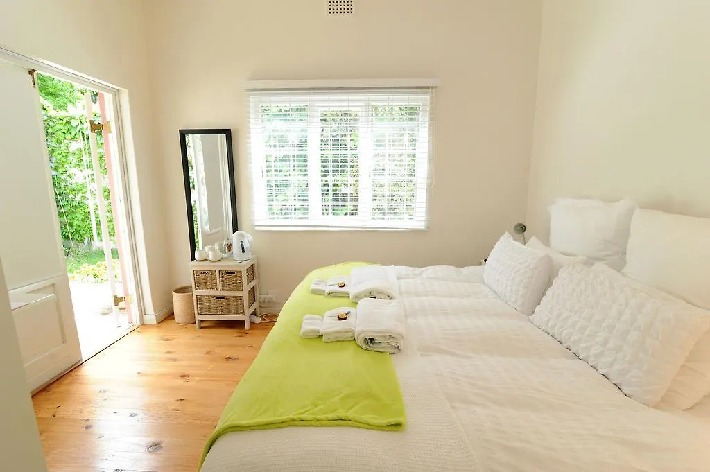 *** ベッド・アンド・ブレックファスト Jaqui'S Garden Guesthouse ケープタウン 南アフリカ