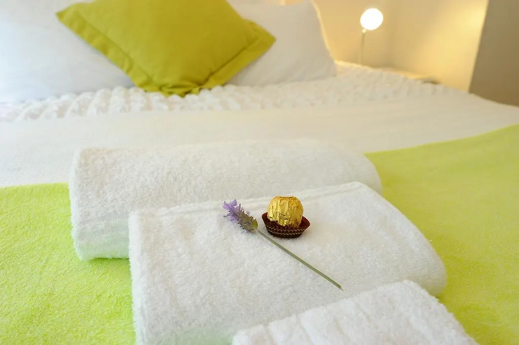 Jaqui'S Garden Guesthouse ケープタウン 3*,