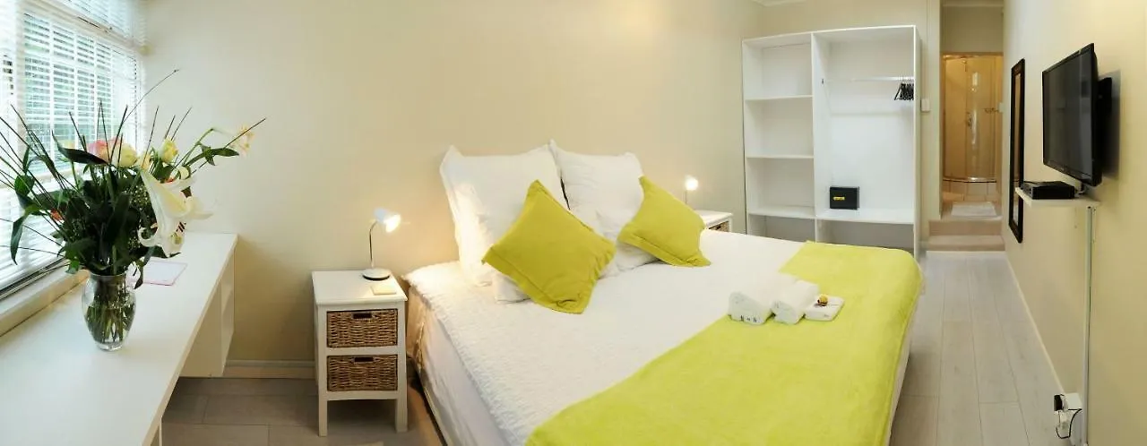 ベッド・アンド・ブレックファスト Jaqui'S Garden Guesthouse ケープタウン